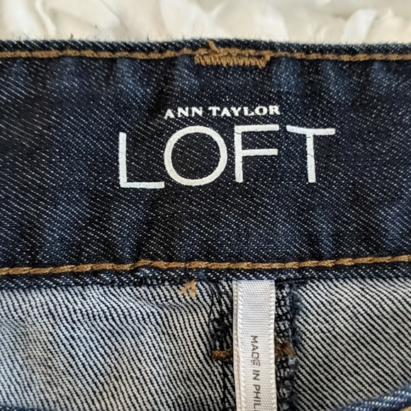 *SOLD*ANN TAYLOR LOFT CURVY FLARE JEANS SIZE 6 - Picture 4 of 4